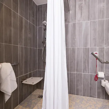 Отель Ibis Vilnius Centre Экстерьер фото
