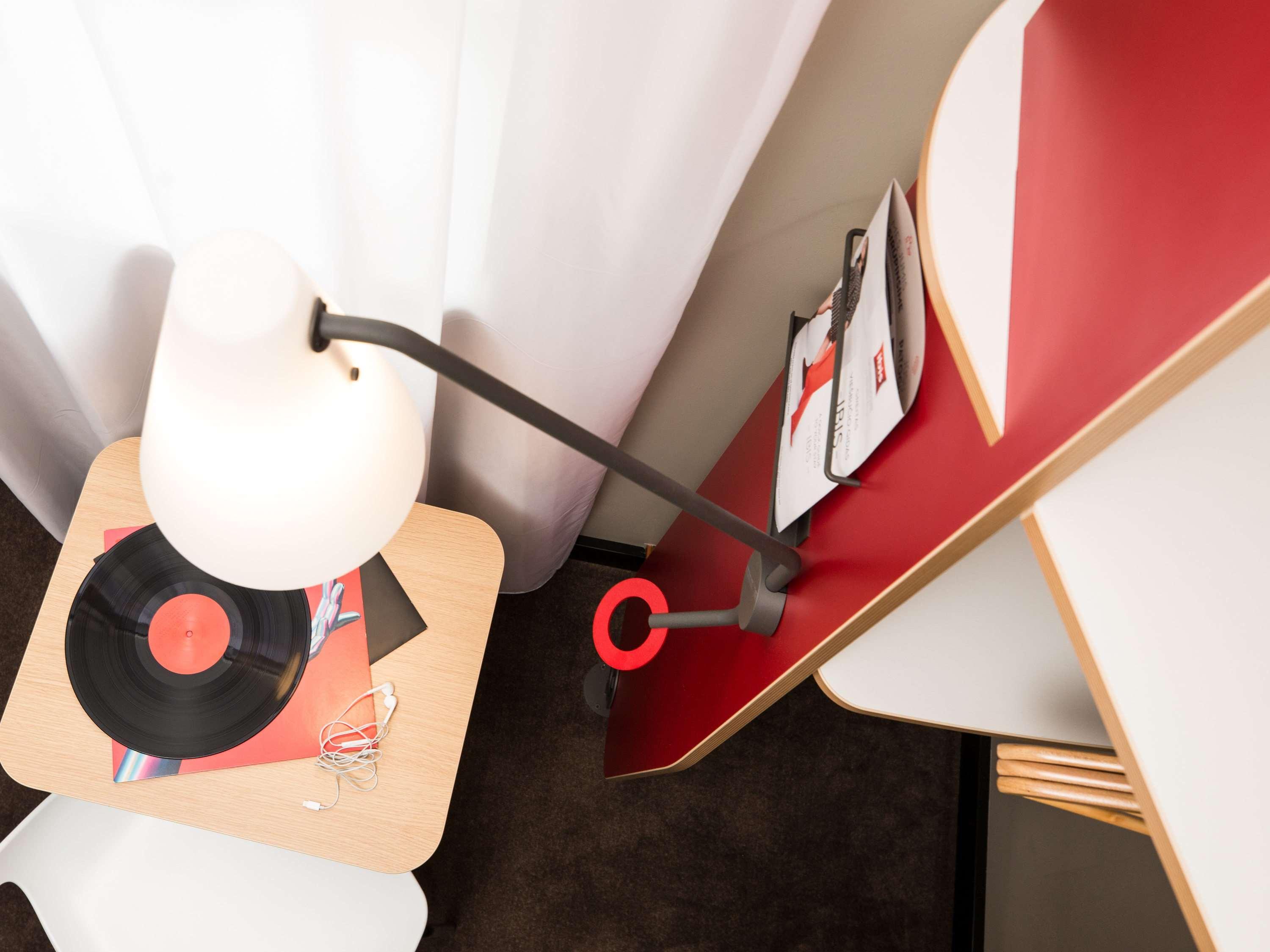 Ibis Centre Hotel 3*