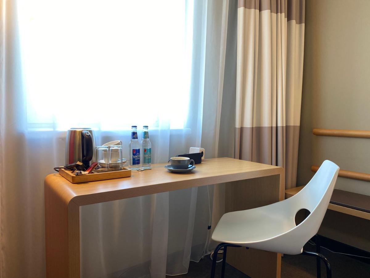 Ibis Centre
